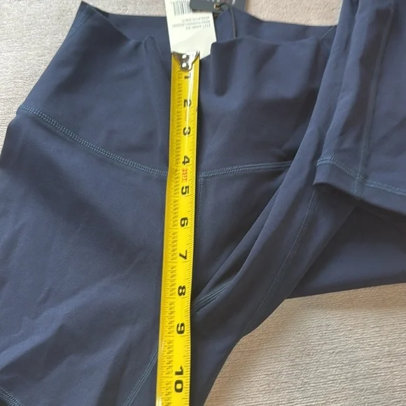 Kadyluxe Mesh Madness Legging - - Picture 8 of 14